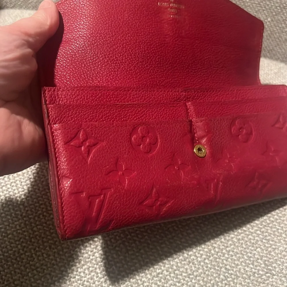 Authentic Louis Vuitton Empriente Sarah wallet raspberry color CA1183